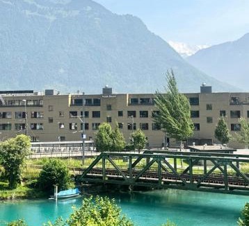 Interlaken Apartment | River-2 with Iconic Jungfraujoch View