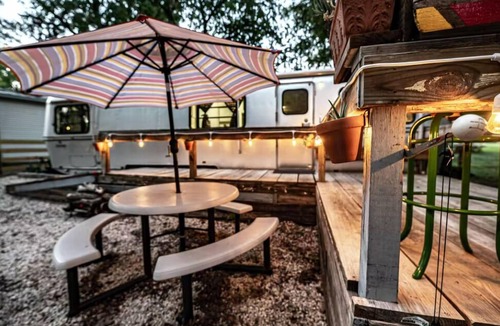 New Braunfels House | River Access, 20% Off, Glamping, Couple, Nature