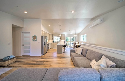 Junction City House | River Acres Retreat w/Grill & River Access!