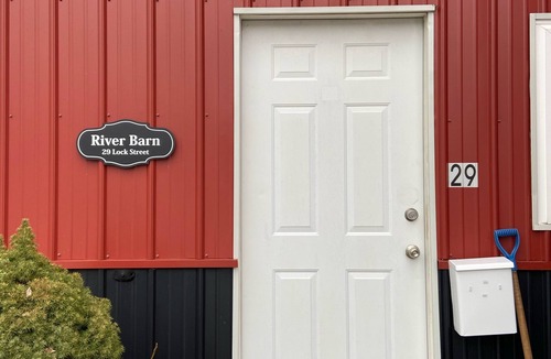 Baldwinsville House | River Barn water view studio