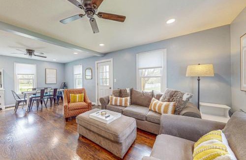 Bellaire House | River Beach Cottage