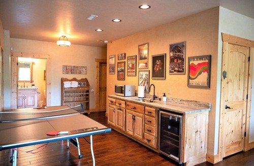 Ellijay Cabin | River Bend Lodge overlooking Coosawattee River