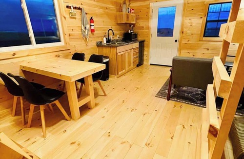 Canistota Cabin | River Bluff Cabins | Cabin 2 | Private Hot Tub