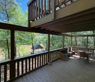 Hawkinsville House | River Bungalow