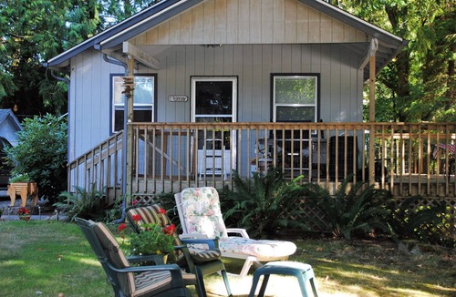 Mapleton Cabin | River Cabin in the Woods