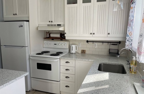 Saint-Andre-Avellin Cottage | River Cottage, Sauna and Spa