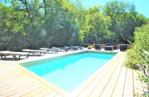 Loze House | RIVER COTTAGE: 100% private, heated pool, air conditioning, 5 star reviews.
