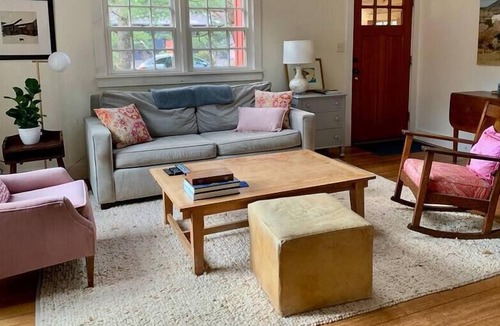 Claryville House | River Cottage - Cheerful cottage on a River