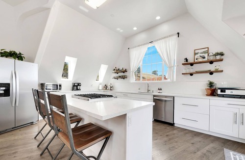 Rancho Calaveras House | River Dome - Calaveras WhiteWater Resort/EV CHGR