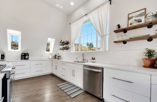 Rancho Calaveras House | River Dome - Calaveras WhiteWater Resort/EV CHGR