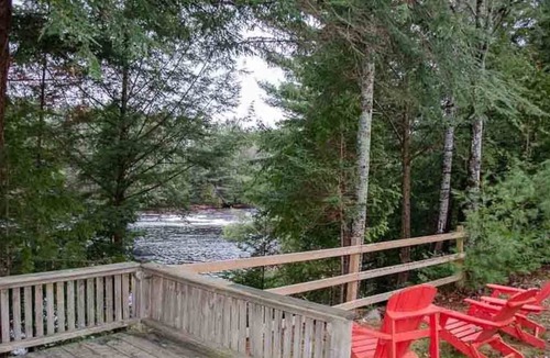 Irondale Cottage | River Edge - Three Bedroom Cottage, Sleeps 11