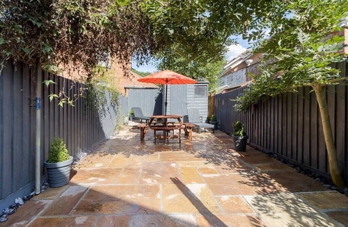 Exeter House | River Exe Cottage - Short Stays UK Ltd