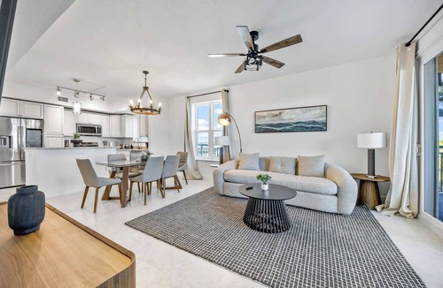 Merritt Island Condo | River Fly-In Duo - 5Bd - River & Runway View