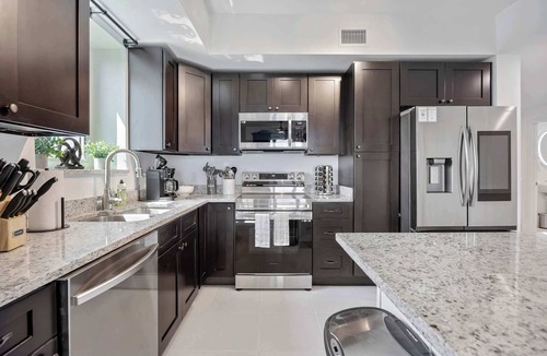 Merritt Island Condo | RIVER FLY IN: Pilot's Hideaway Luxury 3br