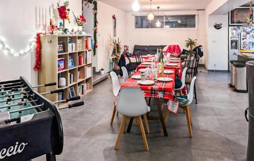 Saint-Fortunat-sur-Eyrieux House | River House