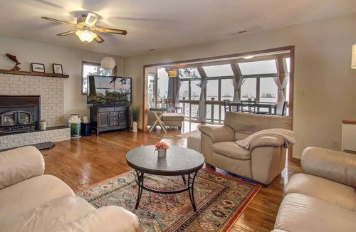 Cathlamet House | River Front at River Run on Columbia River