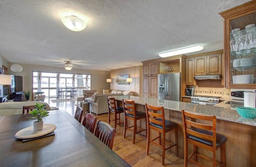 Cathlamet House | River Front at River Run on Columbia River