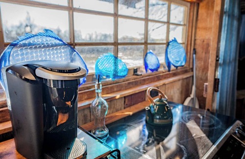 Satin House | River Front Boat House
