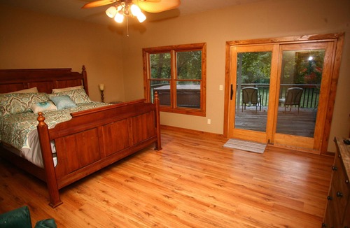 Huntsville Cabin | River Front Cabin On Kings River With Room For Your Horses