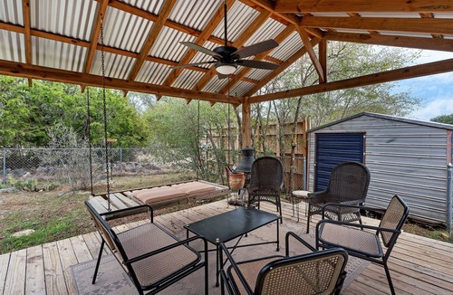 Johnson City House | RIVER FRONT Cabin on the Pedernales River & Texas Wine Road