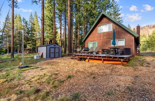 Christmas Valley House | River Front Chalet, quiet location come play in Tahoe-2782B