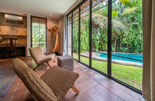 Umalas Villa | River Garden Luxury Joglo Villa 6 Travelers