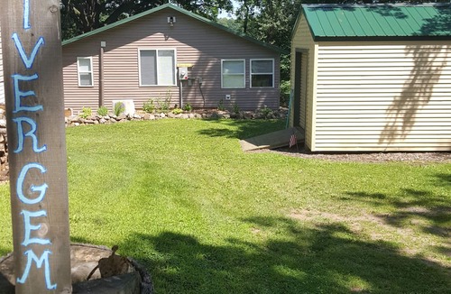 Amery Cabin | River Gem on the Apple River lic#76821