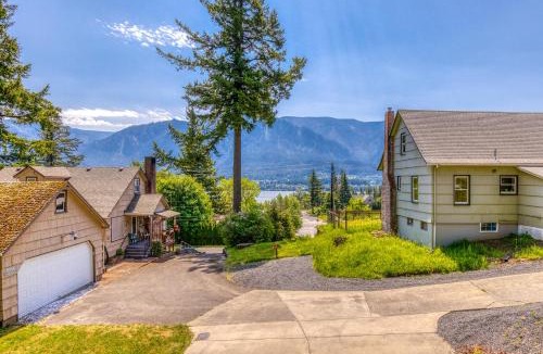 Stevenson House | River Gorge View