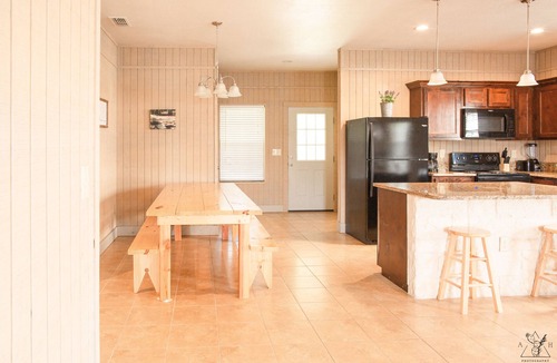Concan House | River Grove Rentals House #10
