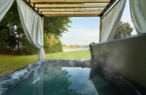 Mount Holly House | River Haven — Firepit, Hot Tub, Views, Amenities Galore!