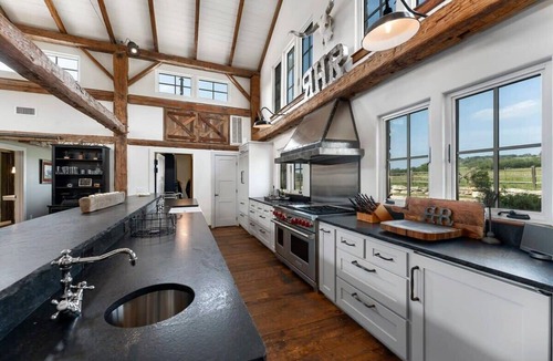 Blanco House | River Hill Ranch, Pet friendly, Fireplace