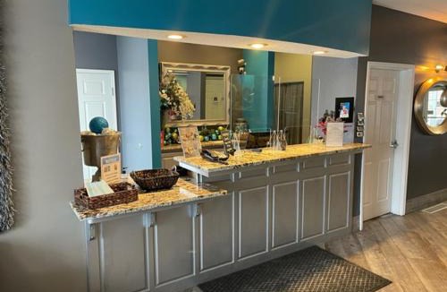 Mankato Hotel | River Hills Hotel- Mankato