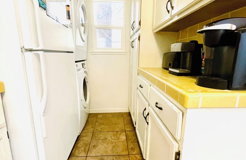 Sierra Tract House | River Home 2-bed House on river Dog Friendly + Loft
