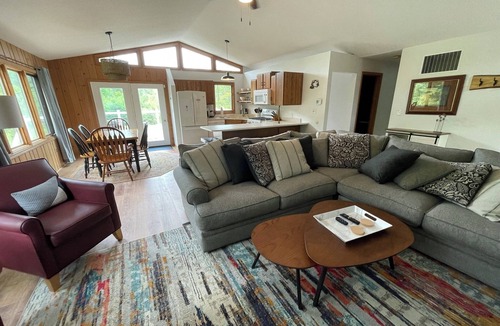Baldwin House | River House Close to Downtown Baldwin with Large Back Deck
