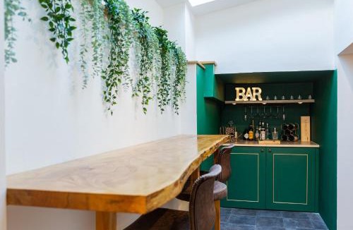 Calstock House | River House Cornish Retreat