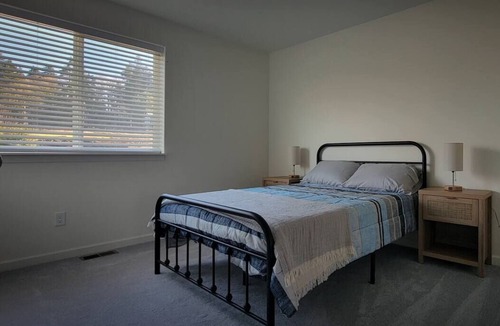 Cathlamet House | River House in Cathlamet