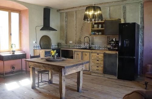 Chalabre House | River House in medieval bastide - Sleeps up to 6