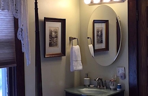 Rowlesburg Bed & Breakfast | River House Lodge