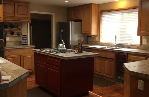 Gold Hill House | River House on the Beautiful Rogue River