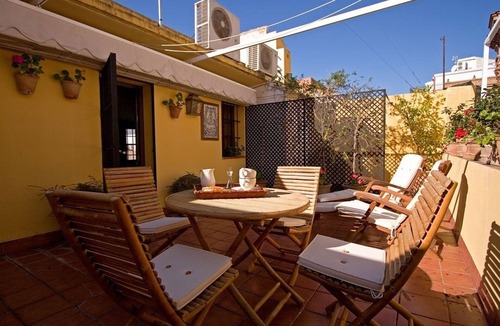 El Arenal House | River House Villa 7 pax next to Cathedral