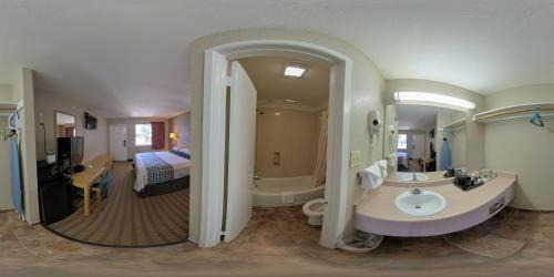 San Antonio Hotel | River Inn Motel