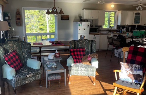 Ryerson House | River Lea Cottage-on the Majestic Magnetawan River-EASTER DISCOUNT! 4 nights!