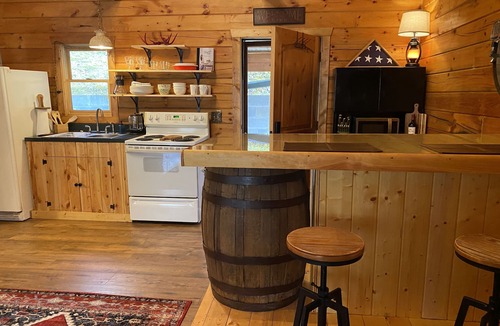 Jamestown Cabin | River Loft Gibson Cabin on Dale Hollow Lake.