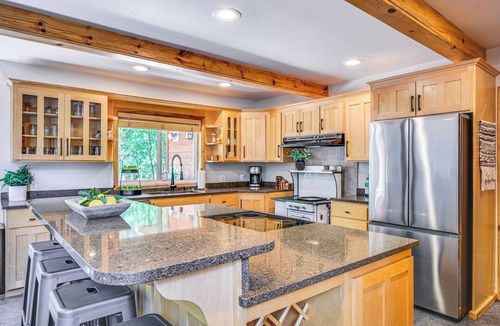 Naches Cabin | River Lover's Paradise! Luxe Cabin on the Naches