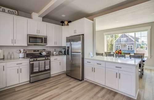 Hammond House | River & Marina View: Hammond Townhome w/Hot Tub