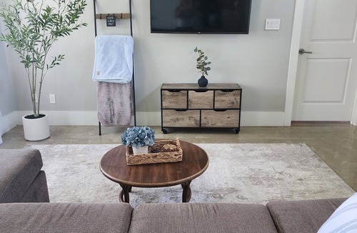 Boerne Villa | River Mountain Casita, in Boerne 12 minutes from Boerne Hill Country Mile