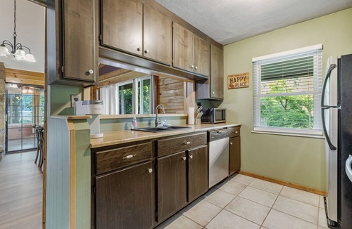 Gatlinburg - Pigeon Forge Cabin | River Oasis
