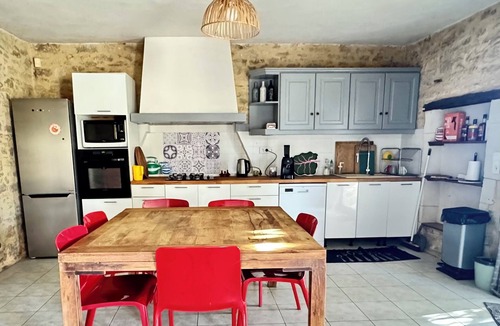 Bagnols-sur-Ceze House | "RIVER Paradise" Villa with private river and forest