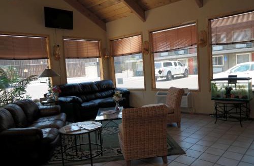 Downtown Klamath Falls Hotel | River Park Inn