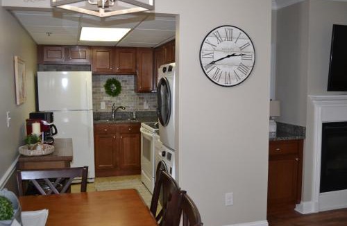 Pigeon Forge House | River Place Condos #107 2BD